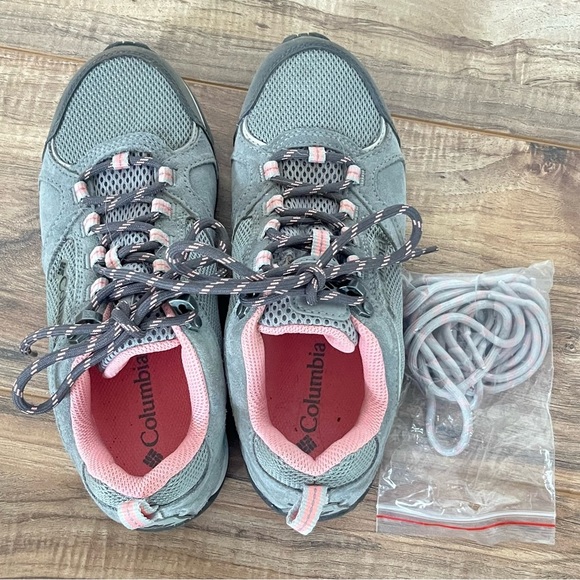 Columbia Gray & Pink Waterproof Low Hiking Shoe Techlite Omni-Grip Sole Size 6.5 - Picture 7 of 10